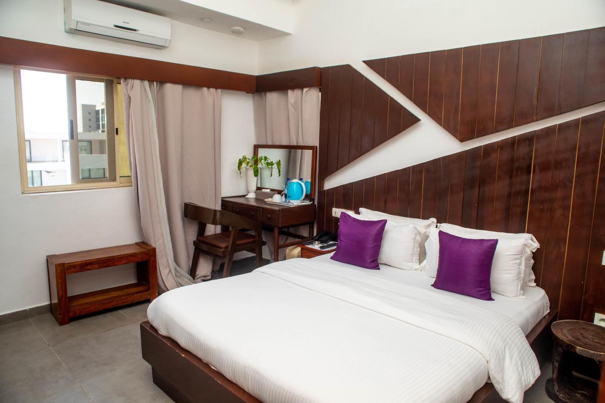 Hotel Les Orchidees كوتونو الغرفة الصورة